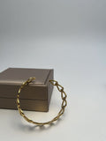Guldbelagt Hjerte Link Åbent Armbånd - Elegant og Romantisk