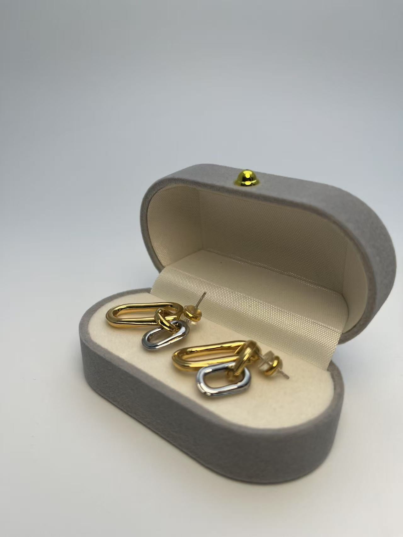 Guldbelagt og Sølvbelagt Ring - Moderne Øreringe