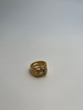 Guldbelagt Flerlags Hvid Sten Ring - Elegant og Moderne
